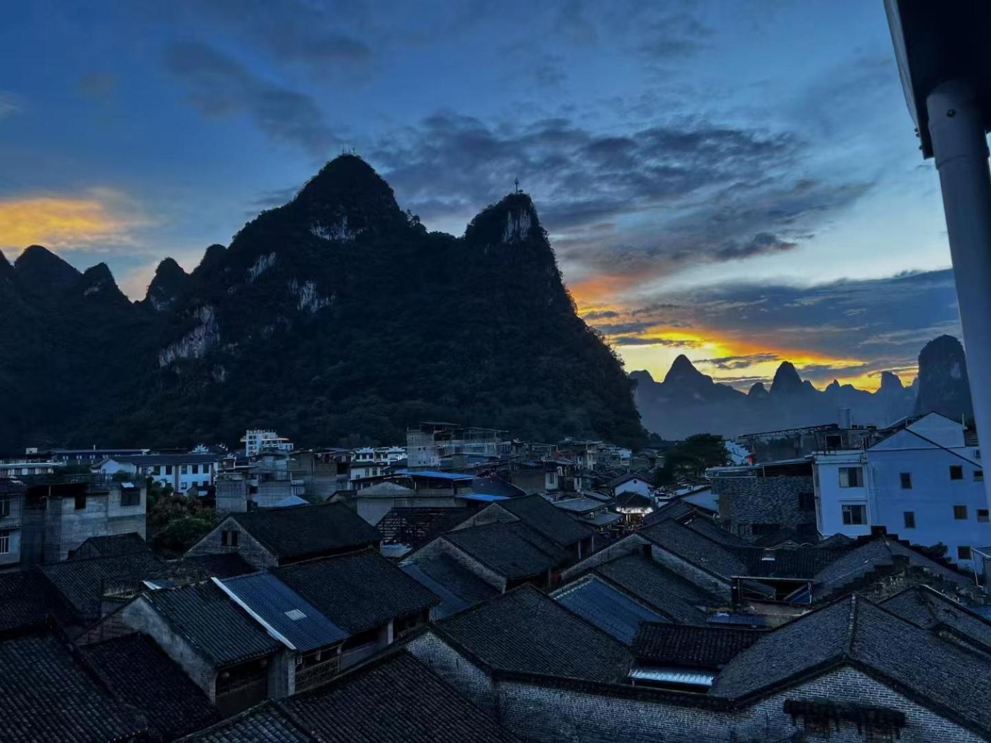 Autumn Inn Yangshuo Esterno foto